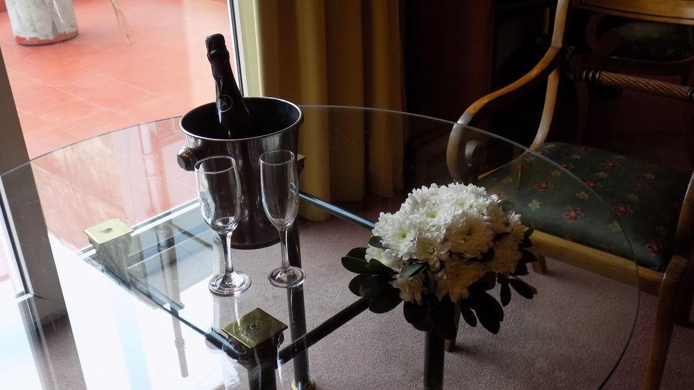 Mayflower Suites Буенос Айрес Екстериор снимка